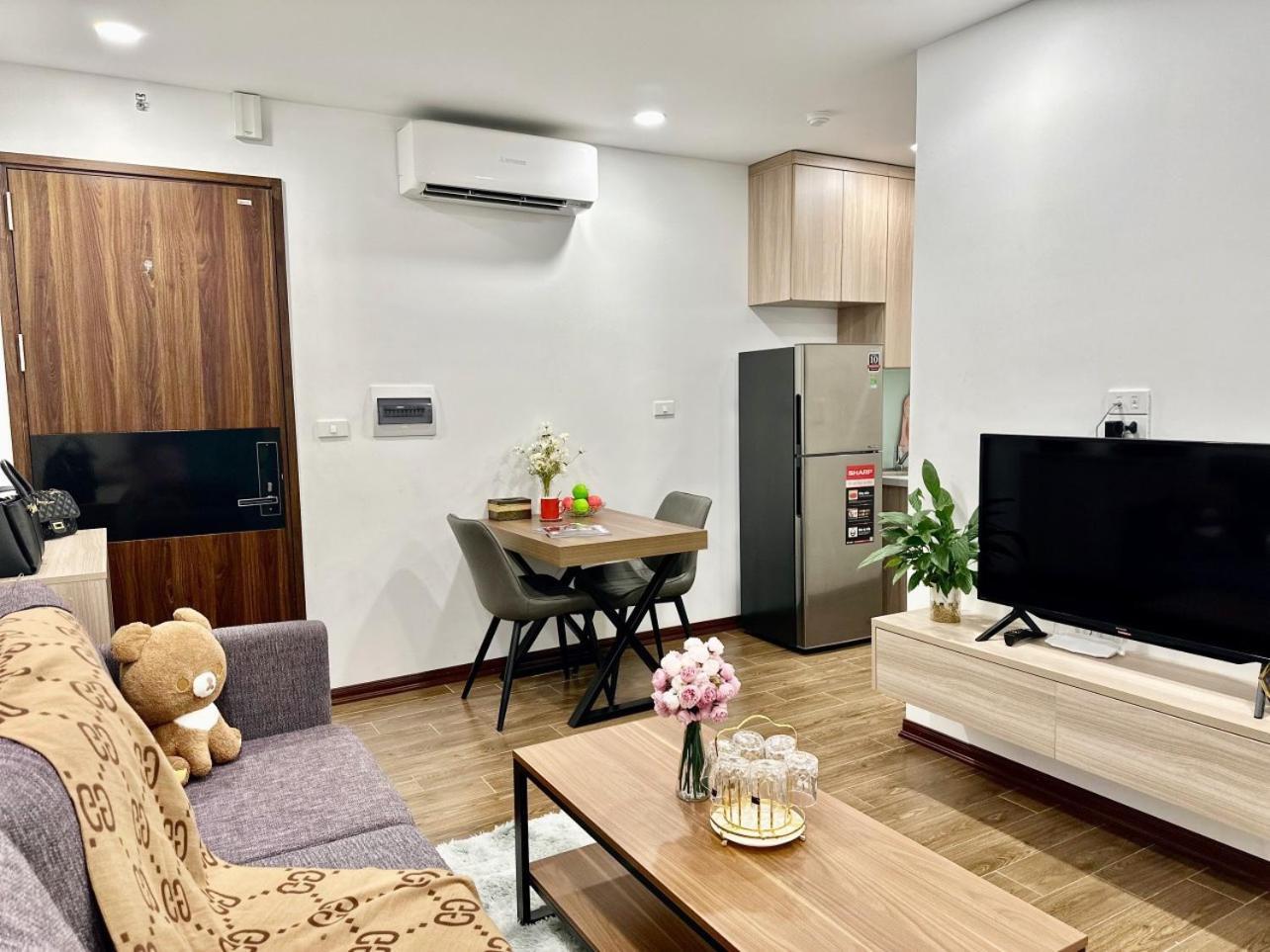 Luxe Paradise Residence Truc Bach Hanoi Esterno foto