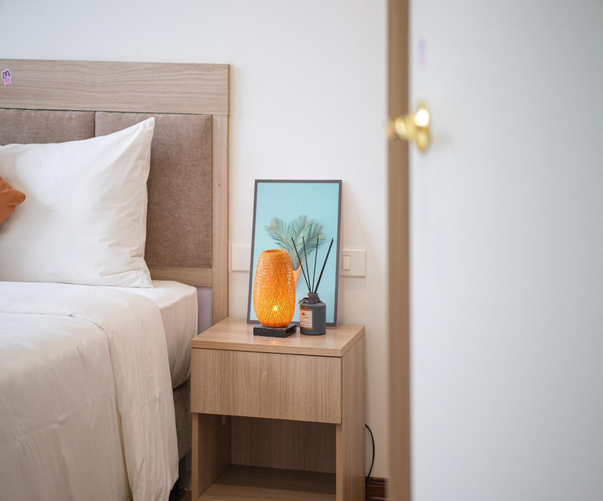 Luxe Paradise Residence Truc Bach Hanoi Esterno foto