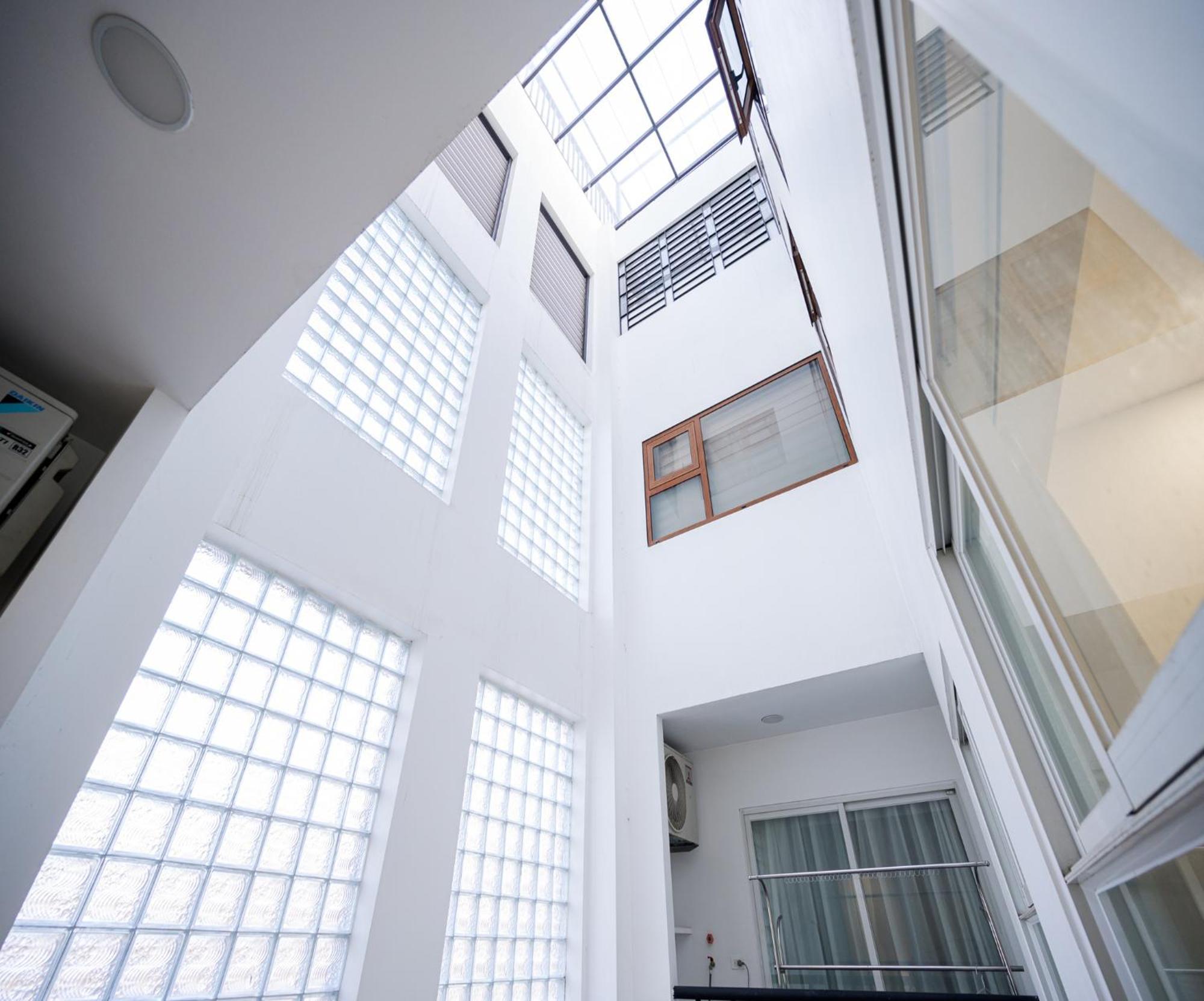 Luxe Paradise Residence Truc Bach Hanoi Esterno foto